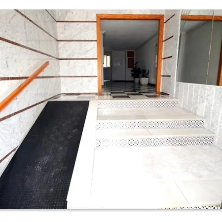 Beautiful Flat In Torrevieja, On The Spanish Seaside - Torreviejában, A Spanyol Tengerparton Appartement