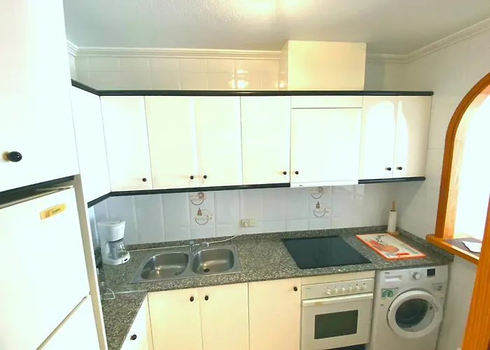 Beautiful Flat In Torrevieja, On The Spanish Seaside - Torreviejában, A Spanyol Tengerparton Appartement